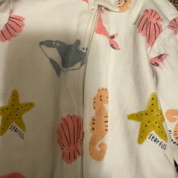 Carter's Child of Mine Footed Sleeper 0-3 Months White Sea Life Dolphin Orca Zip - Picture 2 of 3